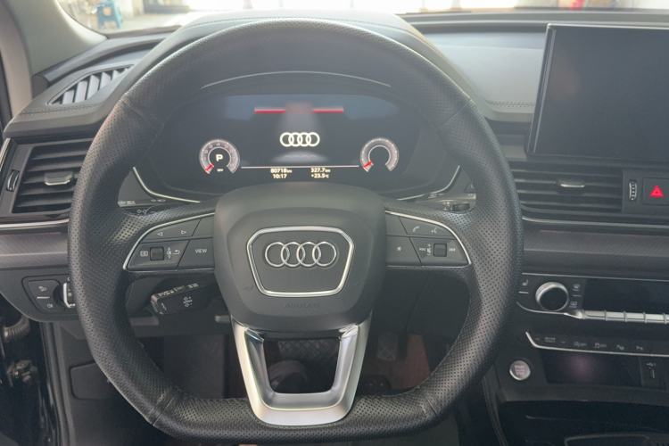 Used Audi Q5L 2022 40T Luxury Dynamic Model Steering Wheel
