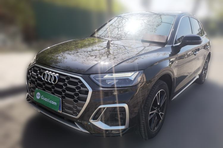 Used Audi Q5L 2022 40T Fashionable and Dynamic Model Guazi used car, China used car export, Used car for sale, Used cars, Cheapest cars for sale