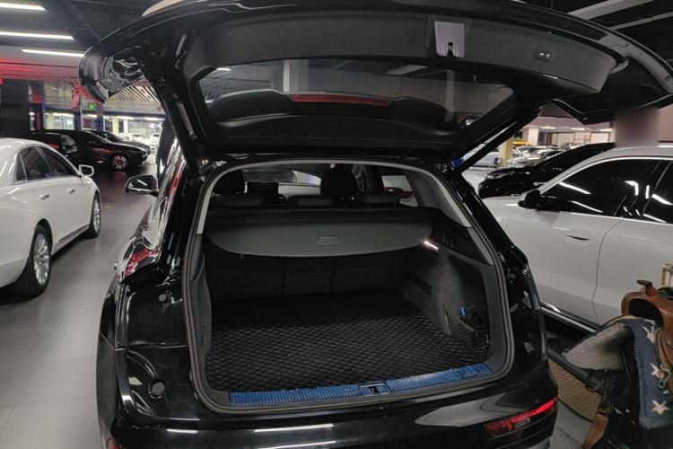 Used Audi Q5L 2022 45T Luxury Dynamic Model Trunk