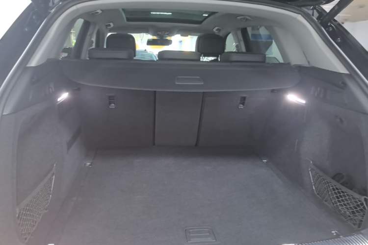 Used Audi Q5L 2022 Updated 40T Luxury Dynamic Edition Trunk