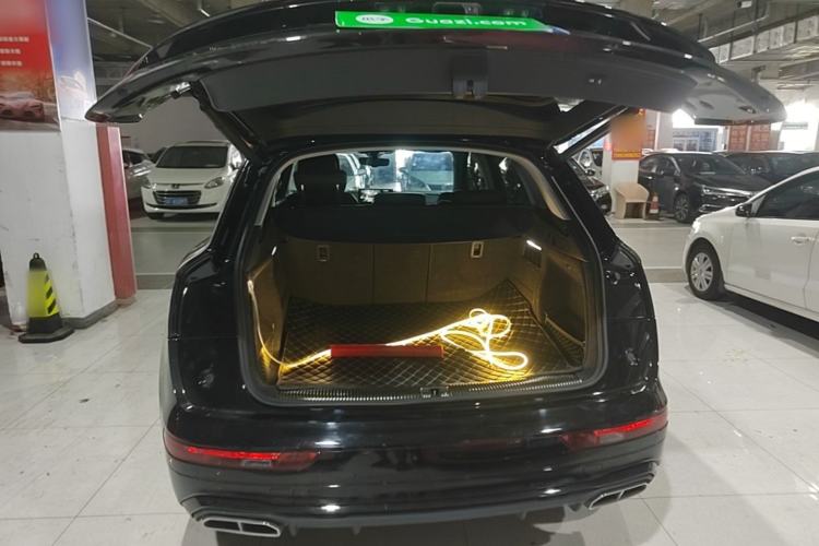 Used Audi Q5L 2022 Updated 45T Luxury Dynamic Version Trunk