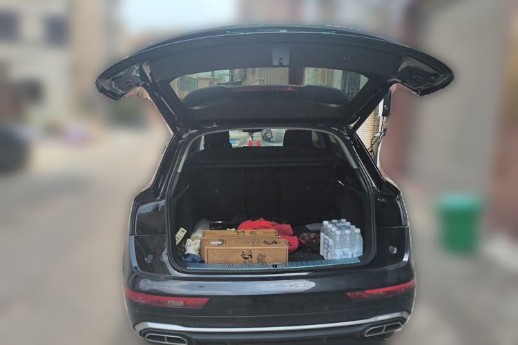 Used Audi Q5L 2022 40T Luxury Dynamic Model Trunk