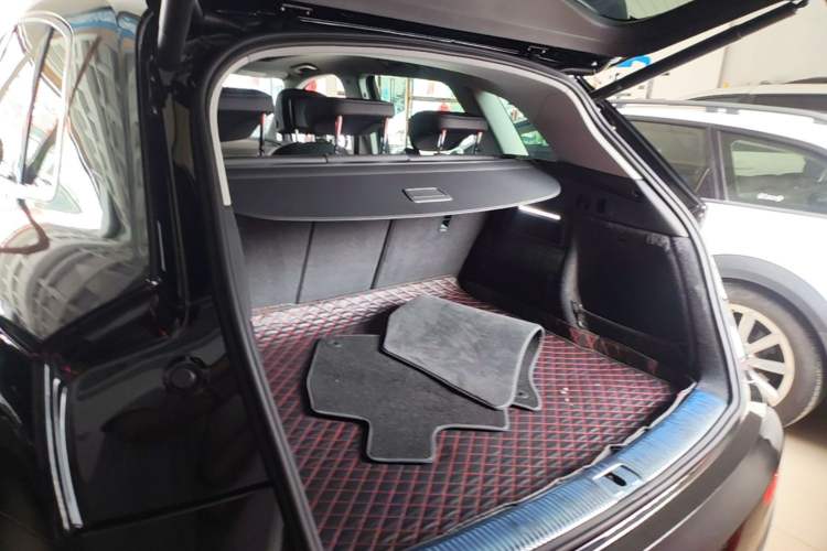 Used Audi Q5L 2022 Updated Version 40T Luxury Elegant Edition Trunk