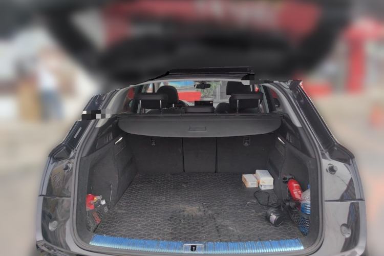 Used Audi Q5L 2022 40T Luxury Dynamic Model Trunk