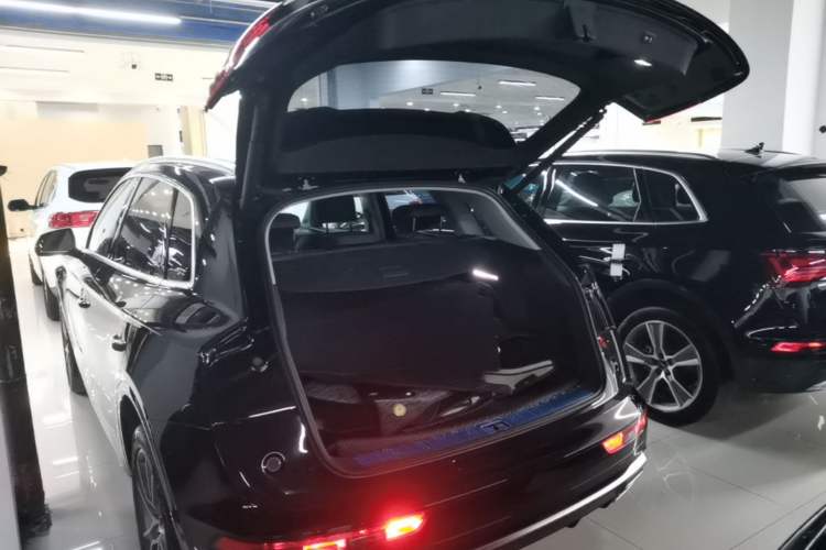 Used Audi Q5L 2022 Updated 45T Luxury Dynamic Version Trunk