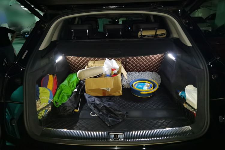 Used Audi Q5L 2022 40T Luxury Dynamic Model Trunk