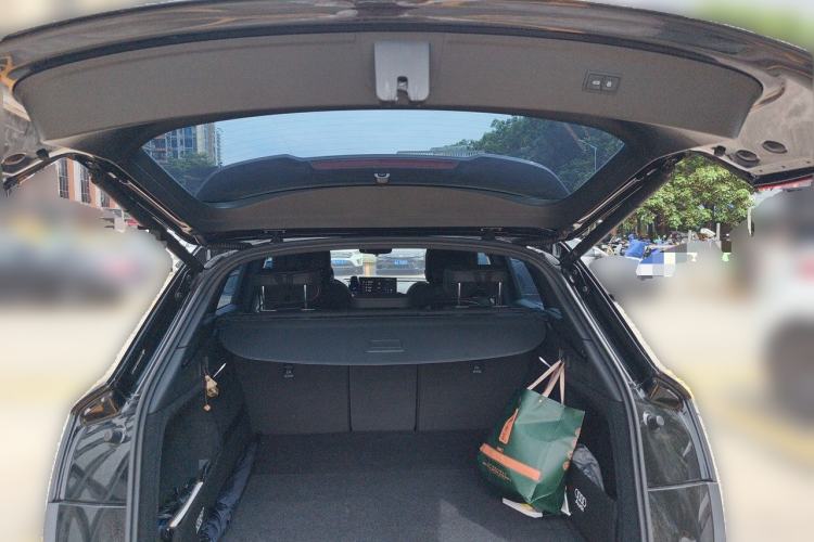 Used Audi Q5L 2022 Updated 40T Luxury Dynamic Edition Trunk