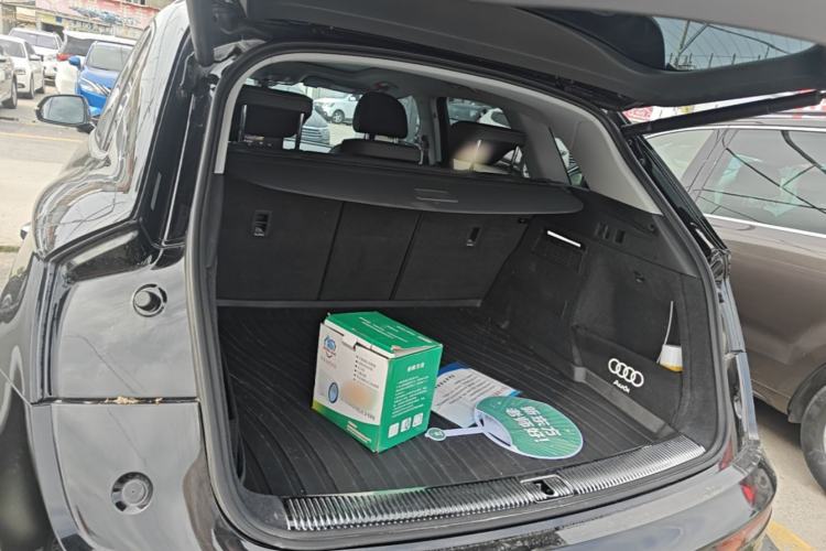 Used Audi Q5L 2022 40T Luxury Dynamic Model Trunk