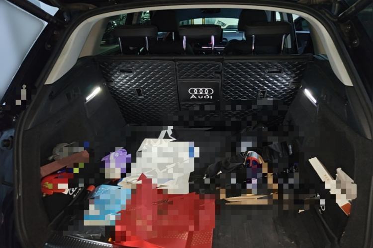 Used Audi Q5L 2022 40T Luxury Dynamic Model Trunk