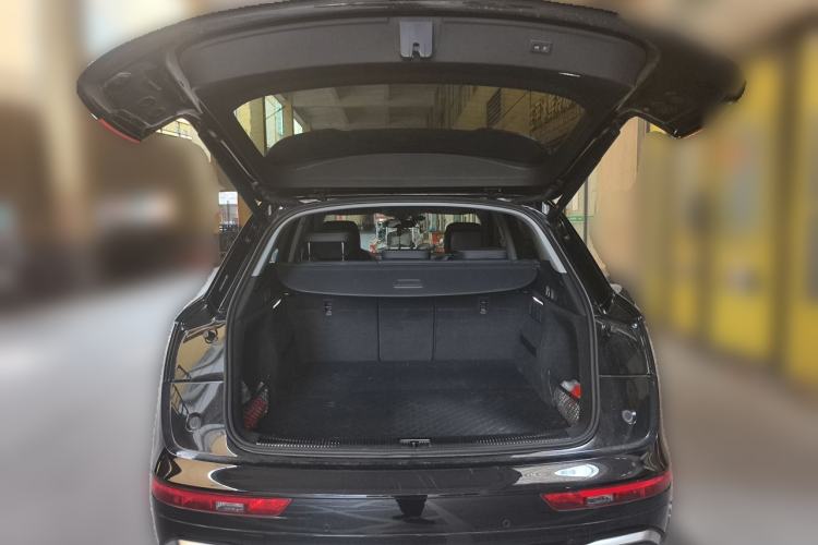 Used Audi Q5L 2022 Updated 40T Luxury Dynamic Edition Trunk