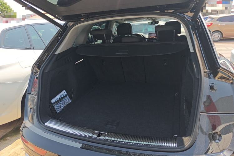 Used Audi Q5L 2022 Updated 45T Luxury Dynamic Version Trunk