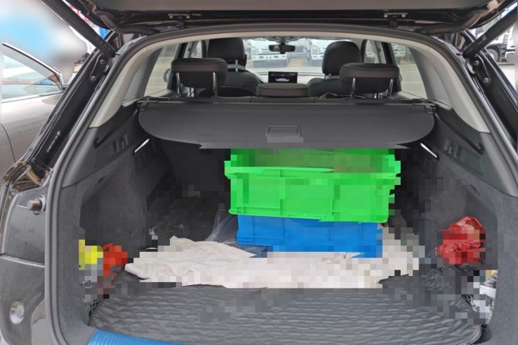 Used Audi Q5L 2022 40T Fashionable and Dynamic Model Trunk