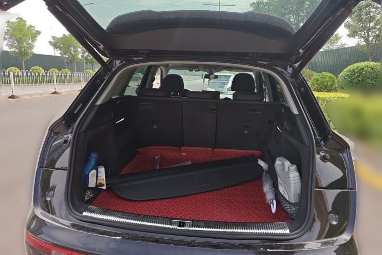 Used Audi Q5L 2022 40T Fashionable and Dynamic Model Trunk