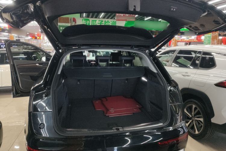 Used Audi Q5L 2022 Updated 45T Luxury Dynamic Version Trunk