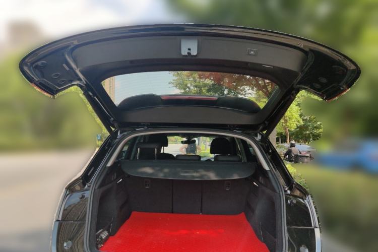 Used Audi Q5L 2022 40T Fashionable and Dynamic Model Trunk