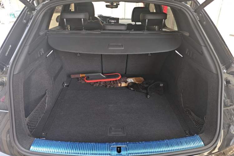 Used Audi Q5L 2022 Updated 40T Luxury Dynamic Edition Trunk