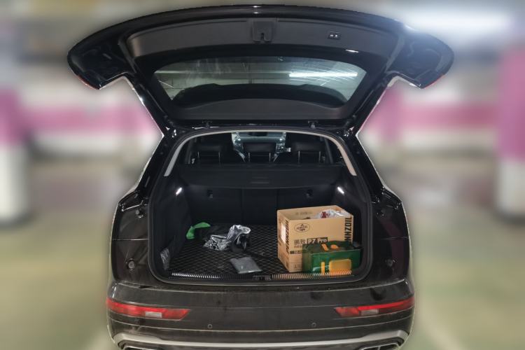 Used Audi Q5L 2022 45T Luxury Dynamic Model Trunk