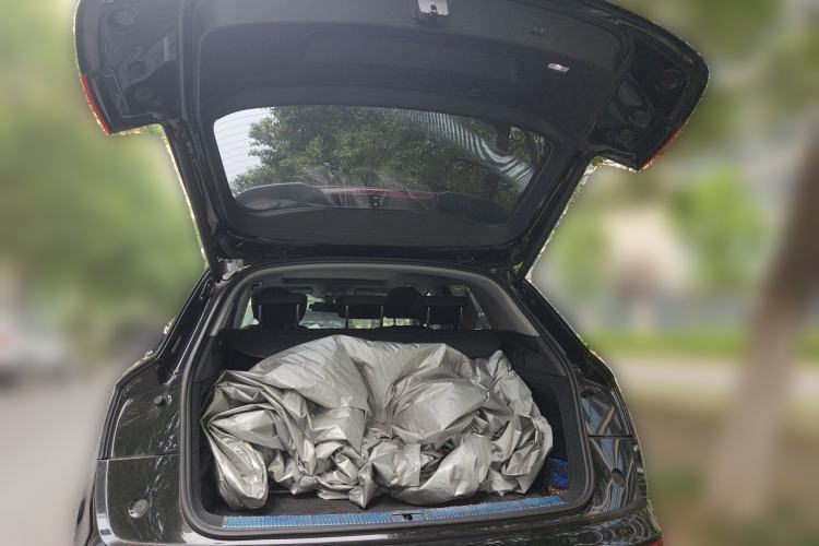 Used Audi Q5L 2022 40T RS Package Performance Model Trunk