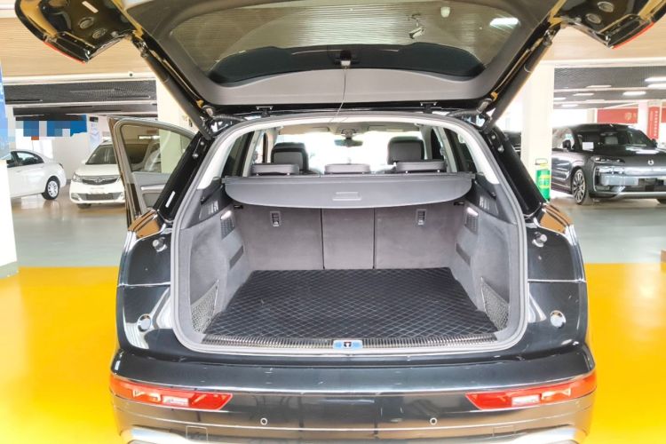 Used Audi Q5L 2022 Updated 40T Luxury Dynamic Edition Trunk