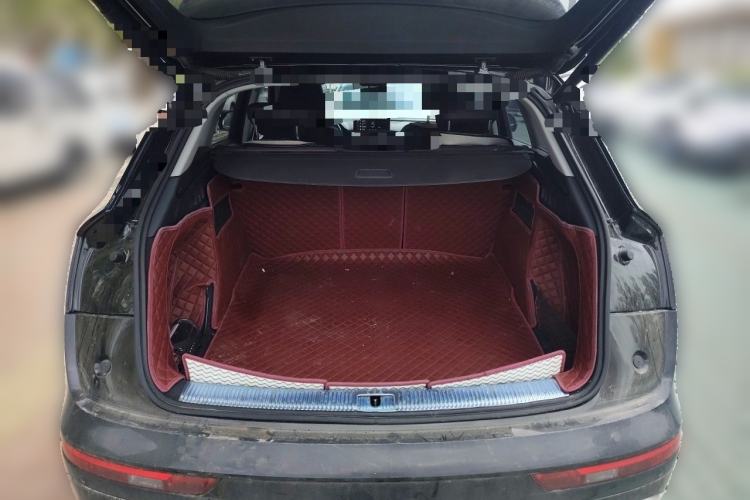 Used Audi Q5L 2022 40T Luxury Dynamic Model Trunk
