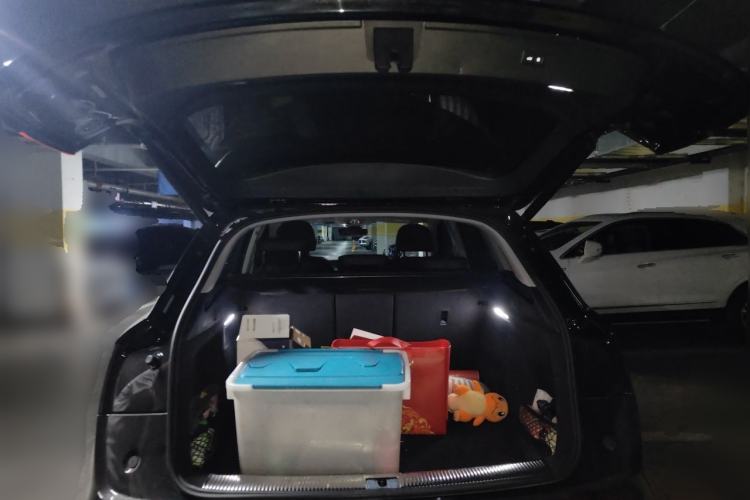 Used Audi Q5L 2022 45T Luxury Dynamic Model Trunk