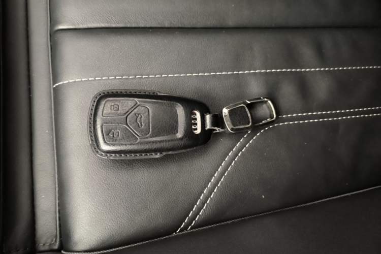 Used Audi Q5L 2022 45T Luxury Dynamic Model Vehicle Key
