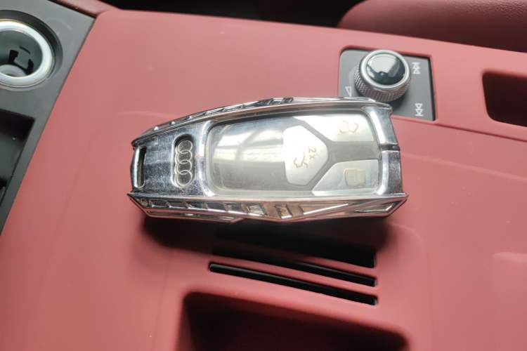 Used Audi Q5L 2022 Updated 40T Luxury Dynamic Edition Vehicle Key