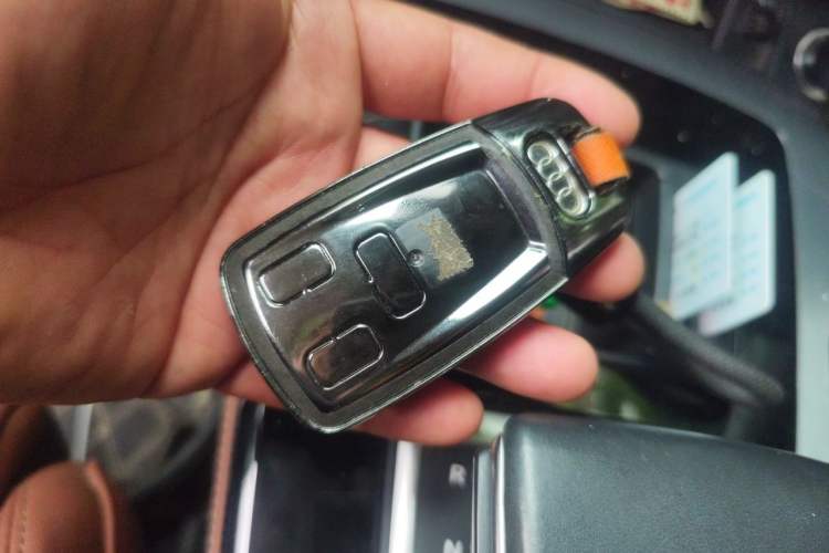 Used Audi Q5L 2022 Updated 40T Luxury Dynamic Edition Vehicle Key