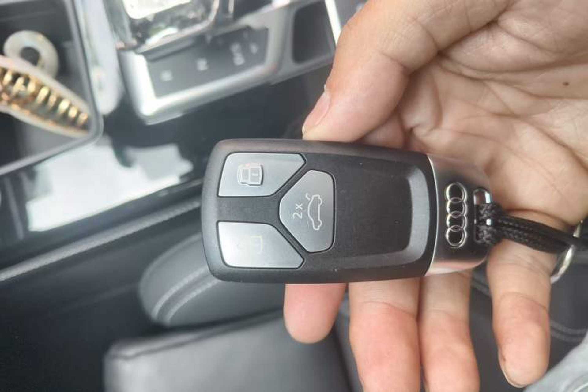 Used Audi Q5L 2022 45T Luxury Dynamic Model Vehicle Key