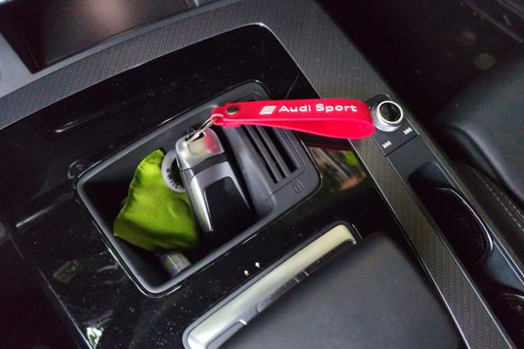 Used Audi Q5L 2022 Updated 45T Luxury Dynamic Version Vehicle Key