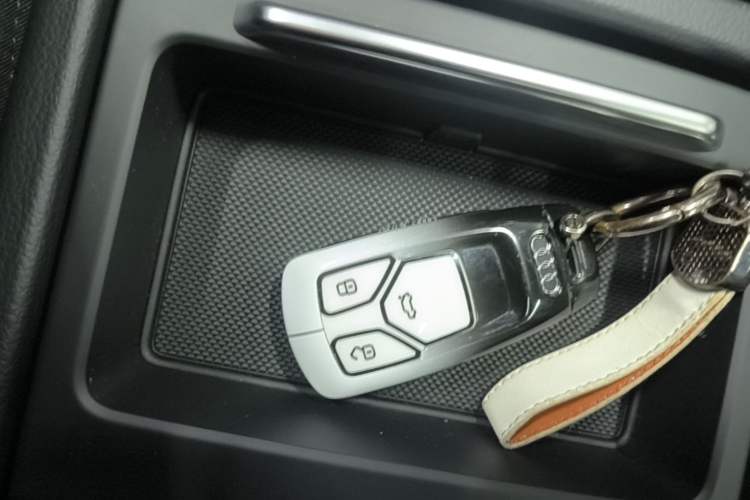 Used Audi Q5L 2022 Updated 45T Luxury Dynamic Version Vehicle Key