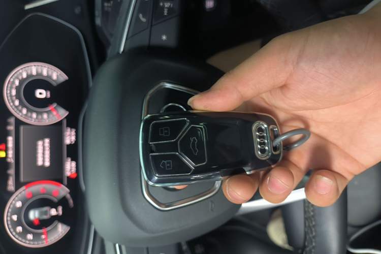 Used Audi Q5L 2022 Updated 40T Luxury Dynamic Edition Vehicle Key