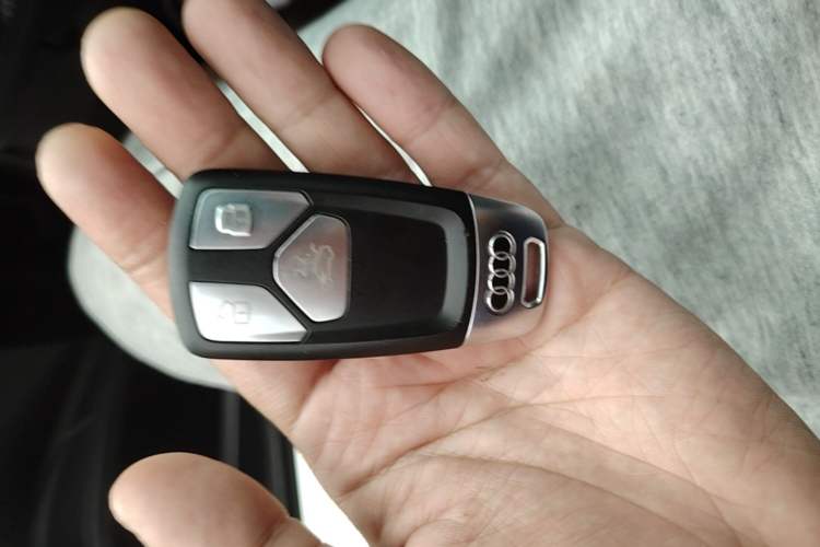 Used Audi Q5L 2022 45T Prestige Dynamic Edition Vehicle Key