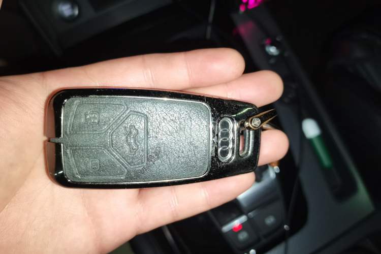 Used Audi Q5L 2022 45T Luxury Dynamic Model Vehicle Key