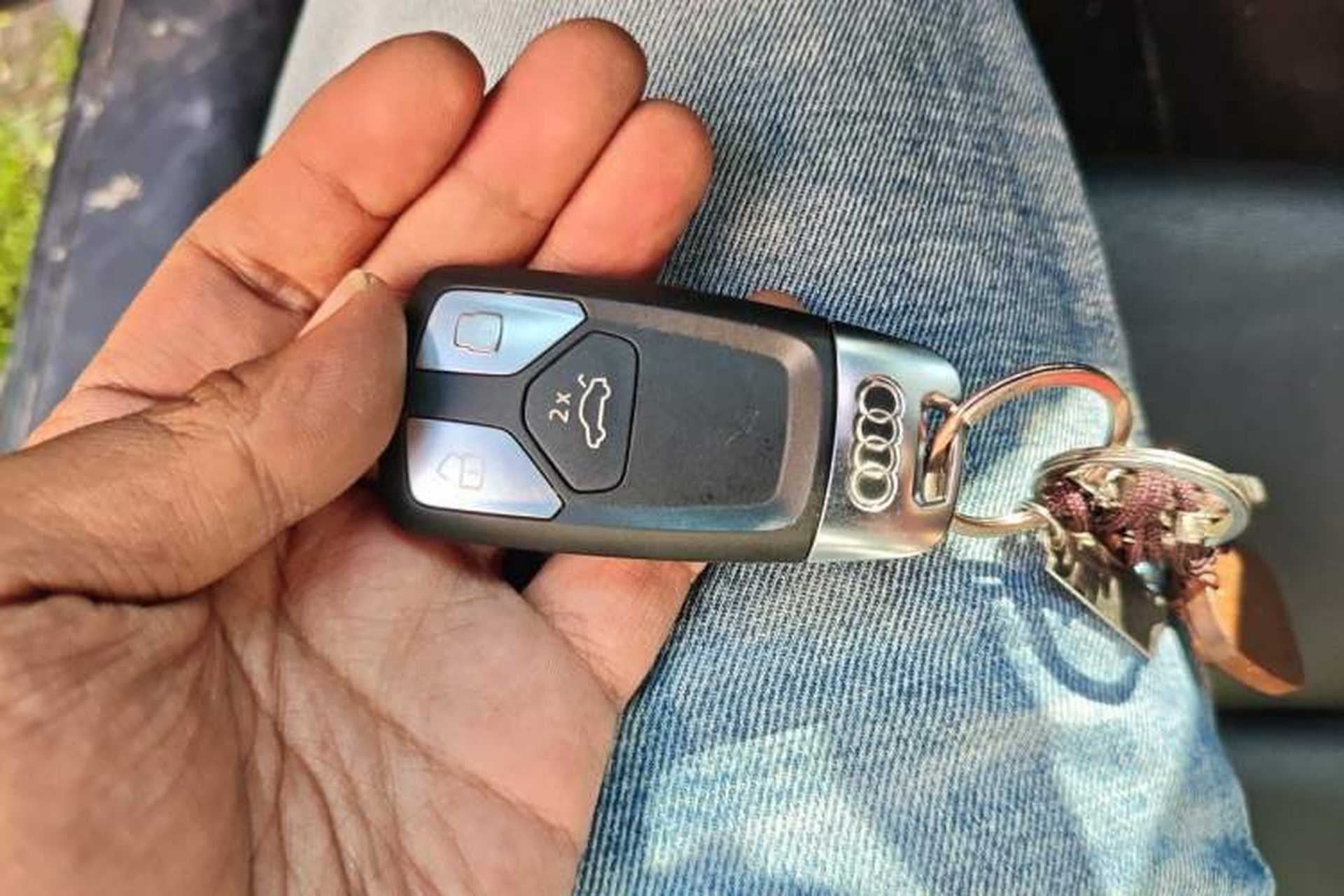 Used Audi Q5L 2022 Updated 45T Luxury Dynamic Version Vehicle Key