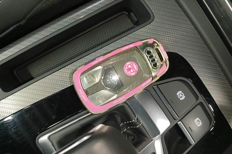 Used Audi Q5L 2022 45T Luxury Dynamic Model Vehicle Key