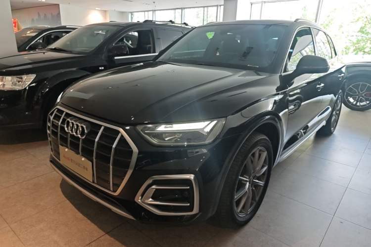 Used Audi Q5L 2022 40T Luxury Elegant Model Guazi used car, China used car export, Used car for sale, Used  cars, Cheapest cars for sale