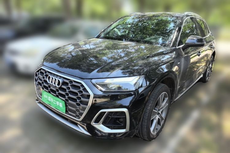 Used Audi Q5L 2022 45T Luxury Dynamic Model Guazi used car, China used car export, Used car for sale, Used cars, Cheapest cars for sale