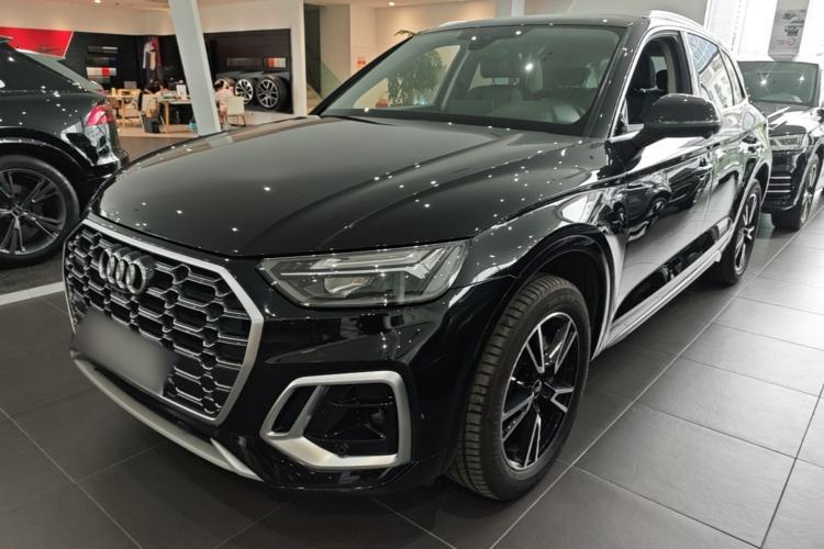 Used Audi Q5L 2022 40T Fashionable and Dynamic Model Guazi used car, China used car export, Used car for sale, Used  cars, Cheapest cars for sale