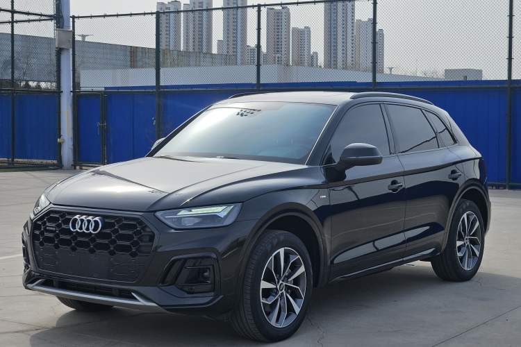 Used Audi Q5L 2022 40T Fashionable and Dynamic Model Guazi used car, China used car export, Used car for sale, Used  cars, Cheapest cars for sale