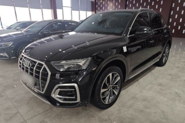 Ojetý Audi Q5L 2022 40T Luxury Elegant Model