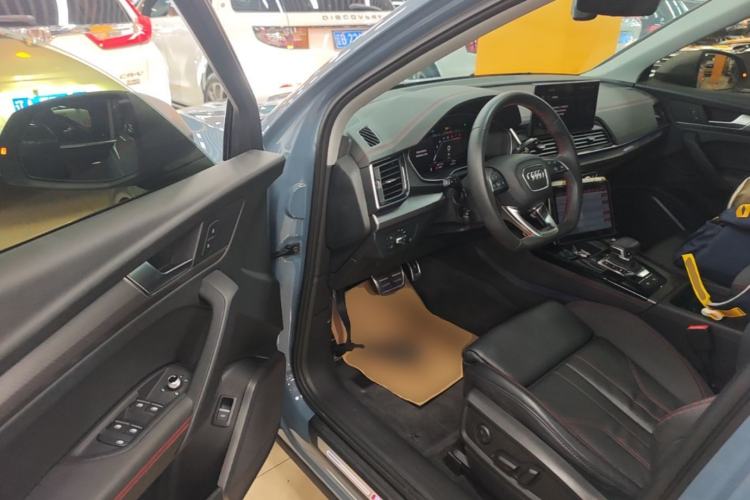 Used Audi Q5L 2022 40T RS Package Performance Model Driver Seat