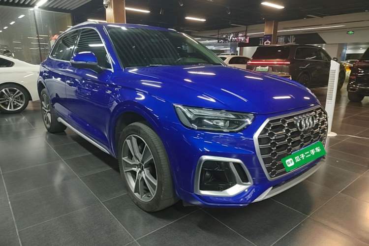 Used Audi Q5L 2022 45T Luxury Dynamic Model Front Right 45 Deg