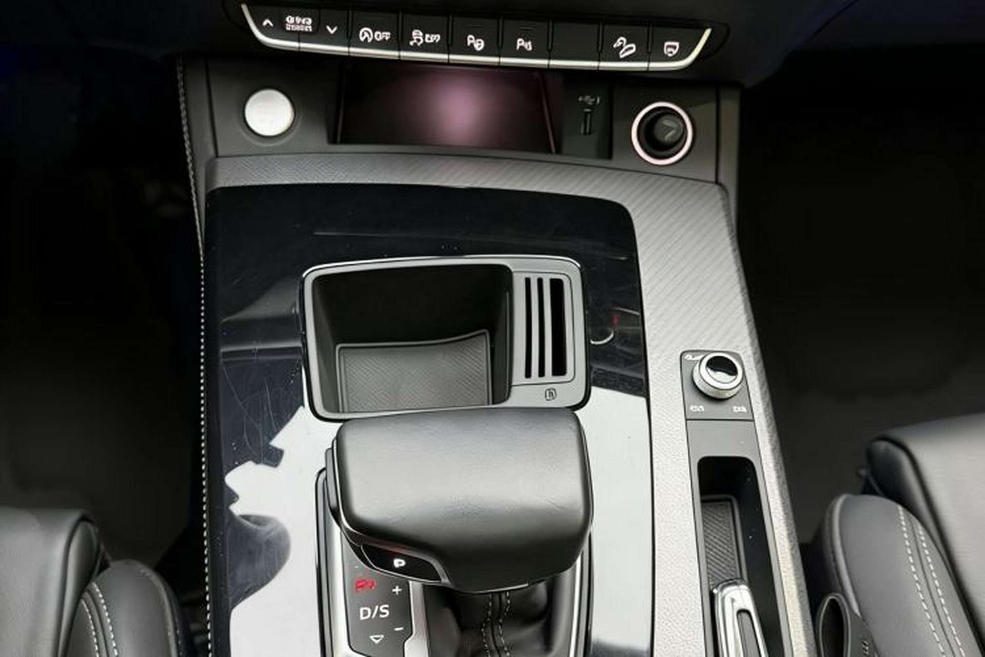 Used Audi Q5L 2022 45T Luxury Dynamic Model Gear Lever
