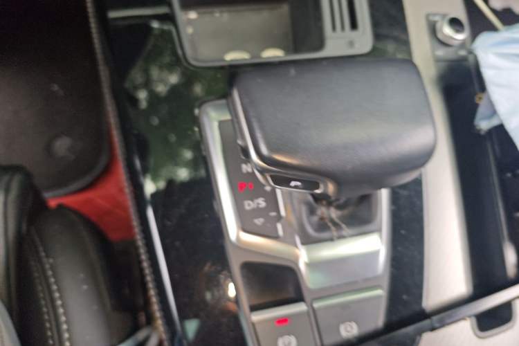 Used Audi Q5L 2022 45T Luxury Dynamic Model Gear Lever
