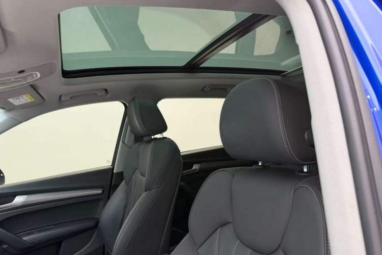 Used Audi Q5L 2022 45T Luxury Dynamic Model Headliner
