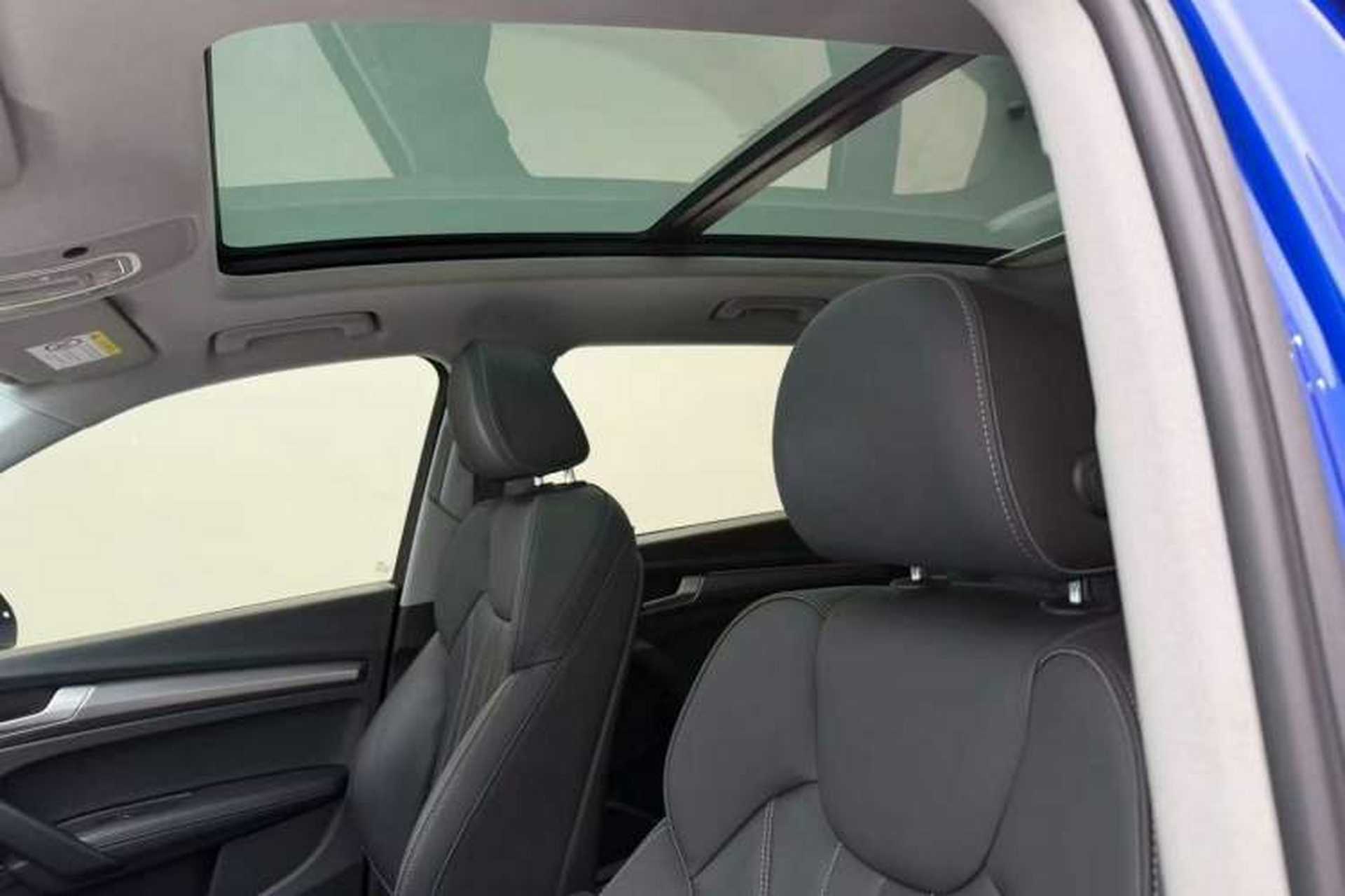Used Audi Q5L 2022 45T Luxury Dynamic Model Headliner