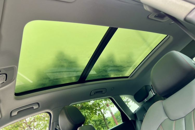 Used Audi Q5L 2022 40T RS Package Performance Model Headliner