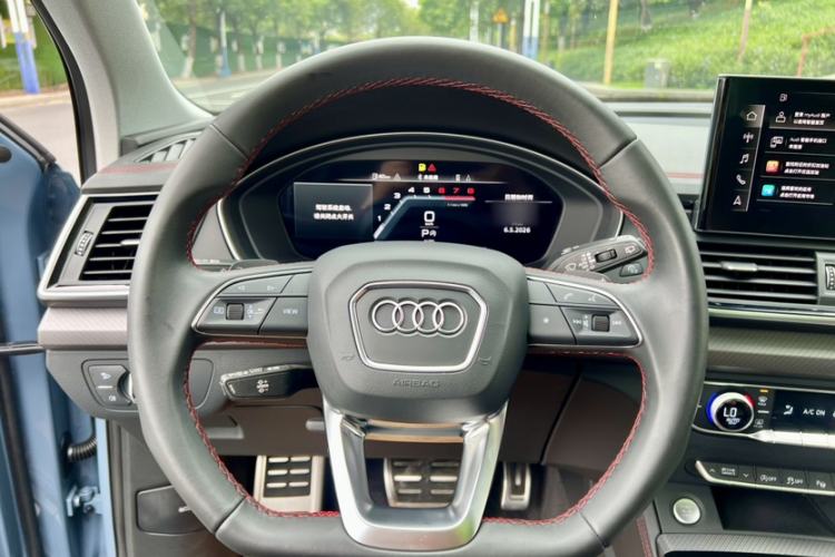 Used Audi Q5L 2022 40T RS Package Performance Model Interior 12
