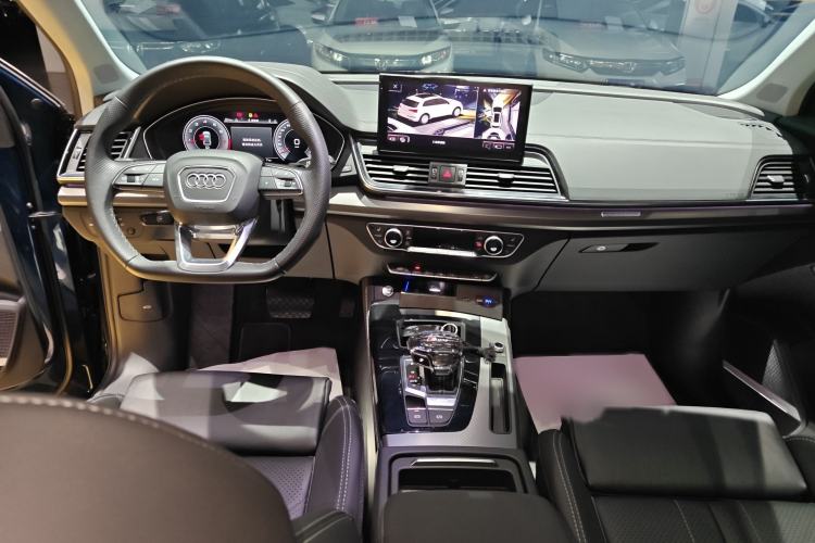 Used Audi Q5L 2022 Updated 45T Luxury Dynamic Version Interior 2